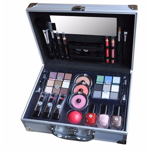 2K All About Beauty Train Case Set