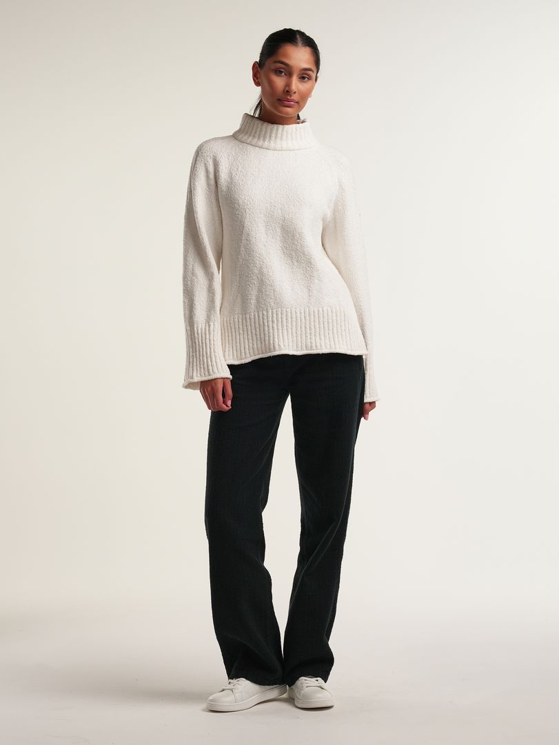 W Lapi Knitted Funnel Neck W Lapi Knitted Funnel Neck Sand Dollar White