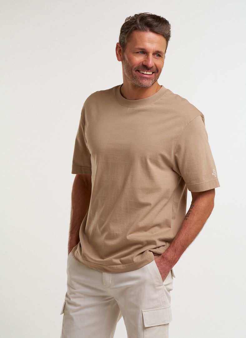 Robus Banner Eco Tee Robus Banner Eco Tee Tumbled Stone