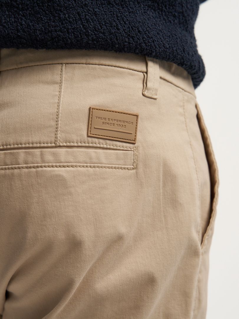 Brenton Chinos