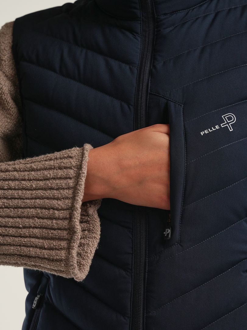 W Arolla Vest