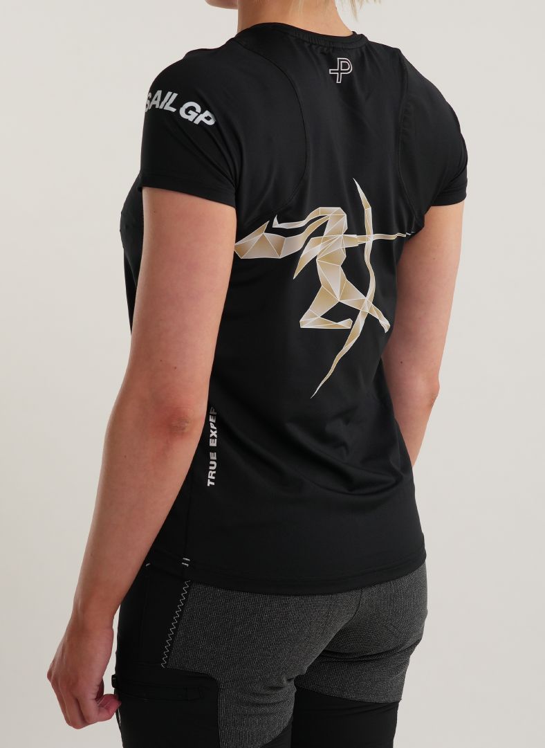 W Artemis Tech Tee
