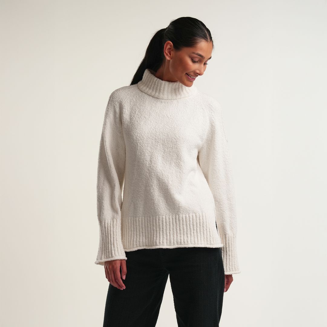 W Lapi Knitted Funnel Neck