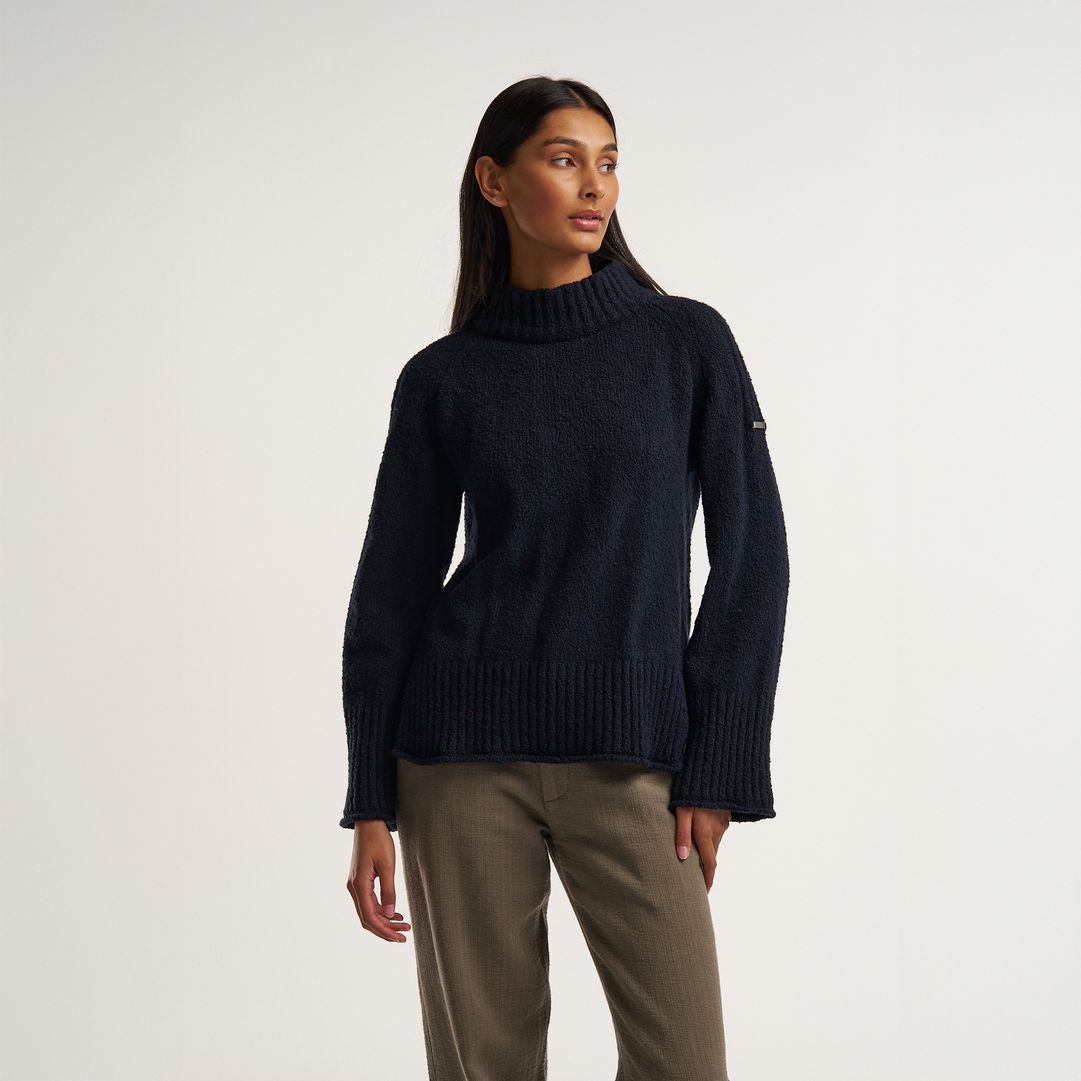 W Lapi Knitted Funnel Neck