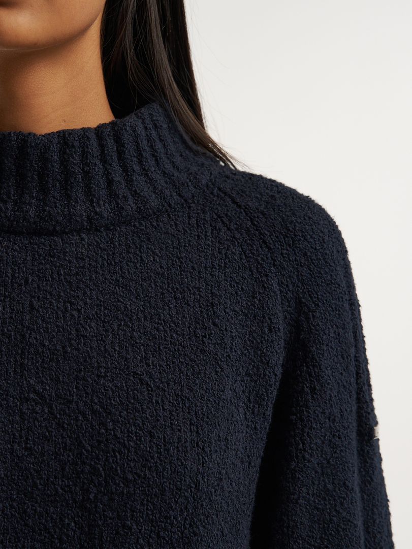 W Lapi Sweater 