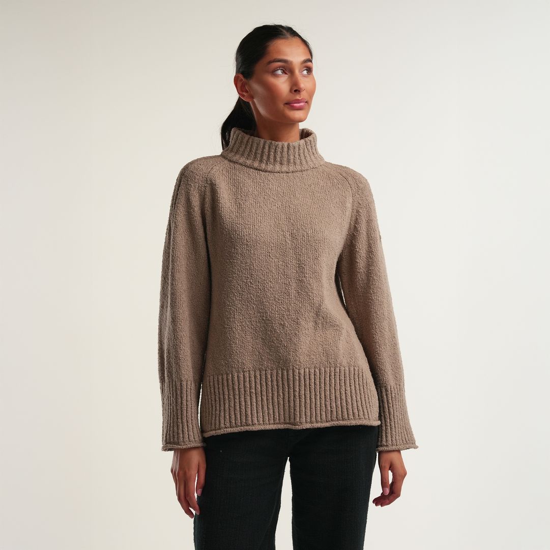 W Lapi Knitted Funnel Neck