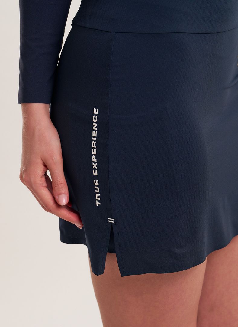 W MOMENTUM SKORT
