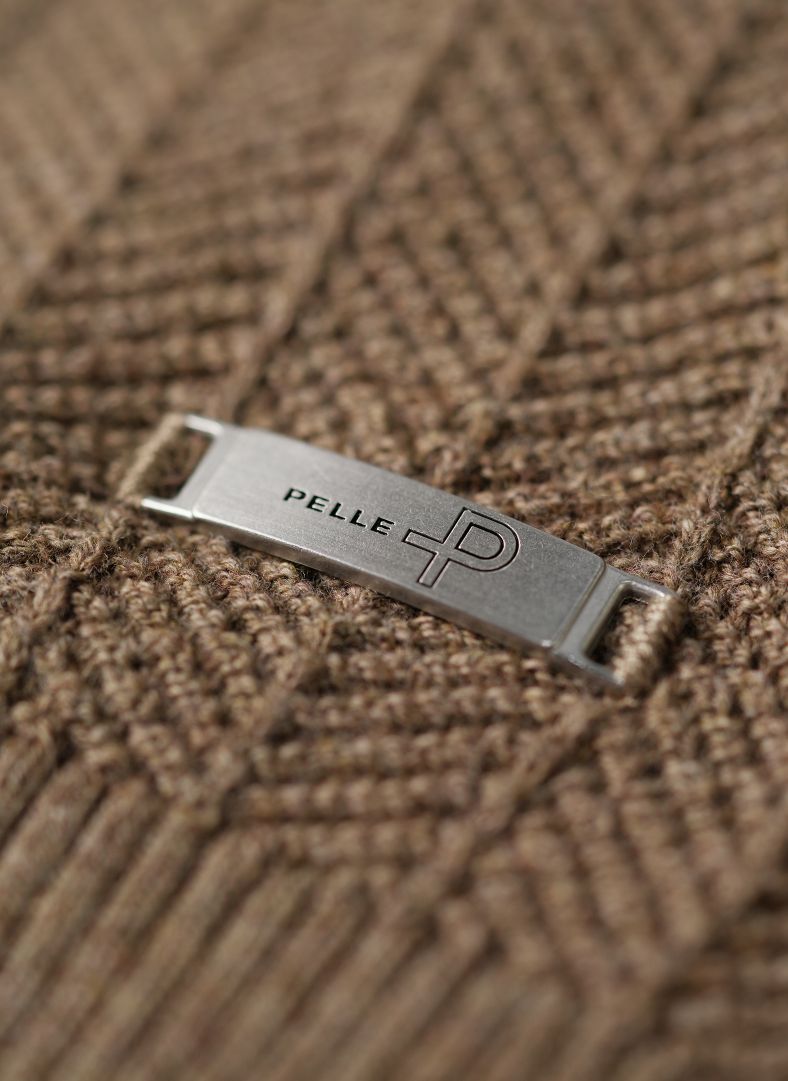 W Tiller Herringbone V-neck W Tiller Herringbone V-neck