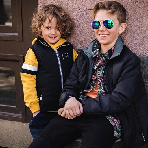 Lättviktsväst och lättviktsjacka från Gneis