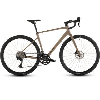 CUBE Nuroad Race gravel-pyörä cappuccino´n´black