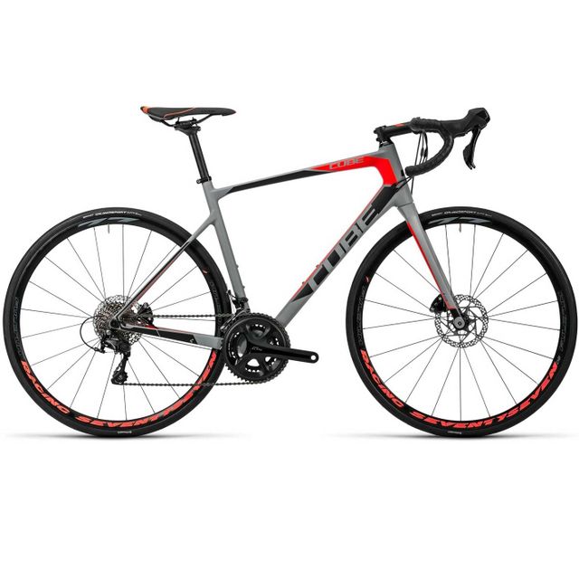 Cube Attain GTC Pro Disc 2016 maantiepyörä Cube Attain GTC Pro Disc 2016 maantiepyörä