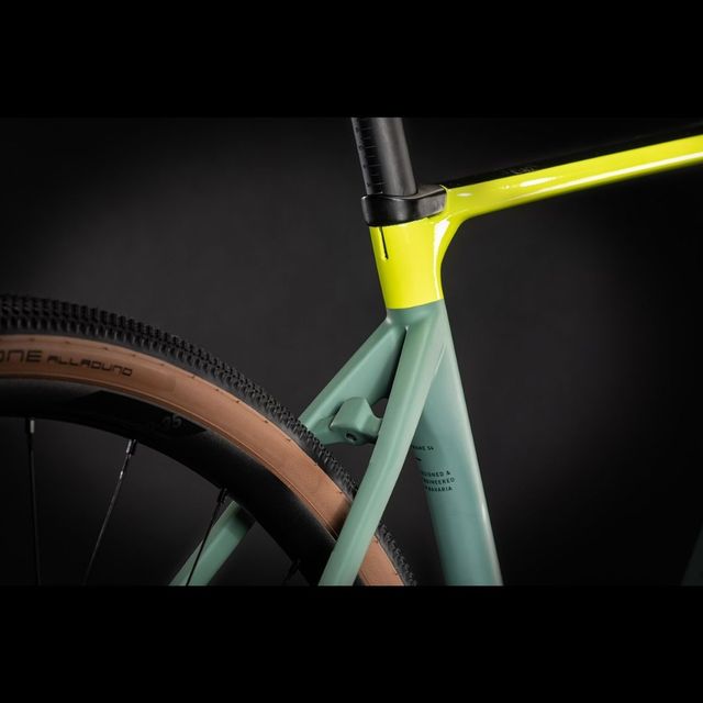CUBE Nuroad C:62 Race 2021 gravel grinder CUBE Nuroad C:62 Race 2021 gravel grinder
