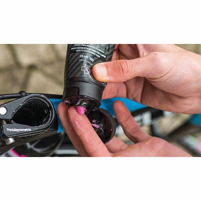 Muc-Off Carbon Gripper 75 g