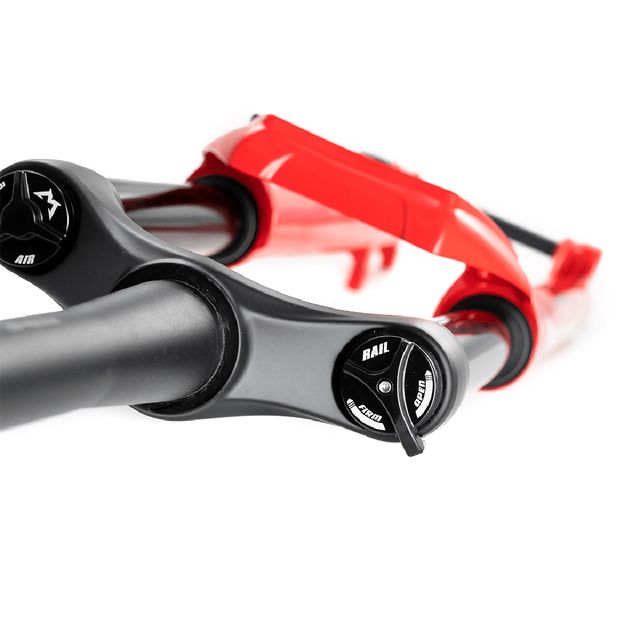 Marzocchi Bomber Z2 140 29 44 mm offset