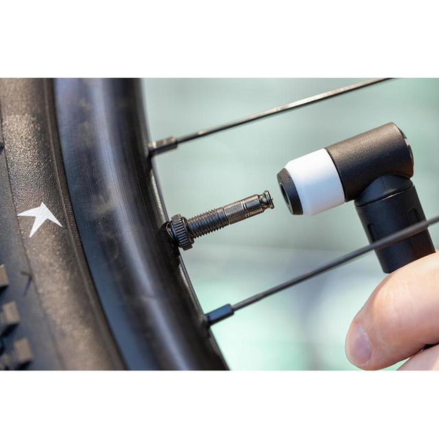 SCHWALBE Clik valve core kit Pumpun pää 10-11mm letkuun