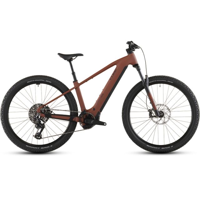 CUBE Reaction Hybrid Race 800 sähköpyörä CUBE Reaction Hybrid Race 800 sähköpyörä