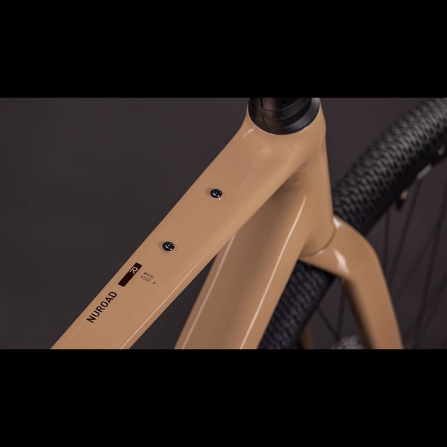 CUBE Nuroad Race gravel-pyörä