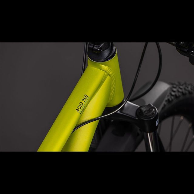 CUBE Acid 240 Disc FE lastenpyörä CUBE Acid 240 Disc FE lastenpyörä