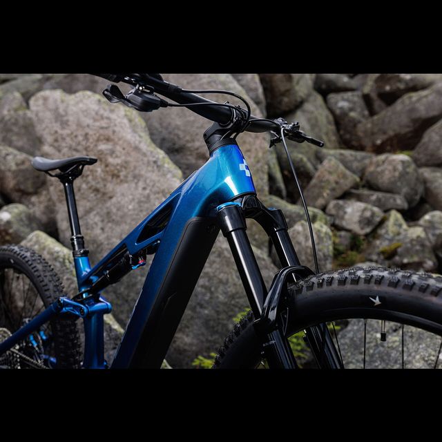 CUBE Stereo Hybrid ONE44 HPC Race 800 2027 sähköpyörä