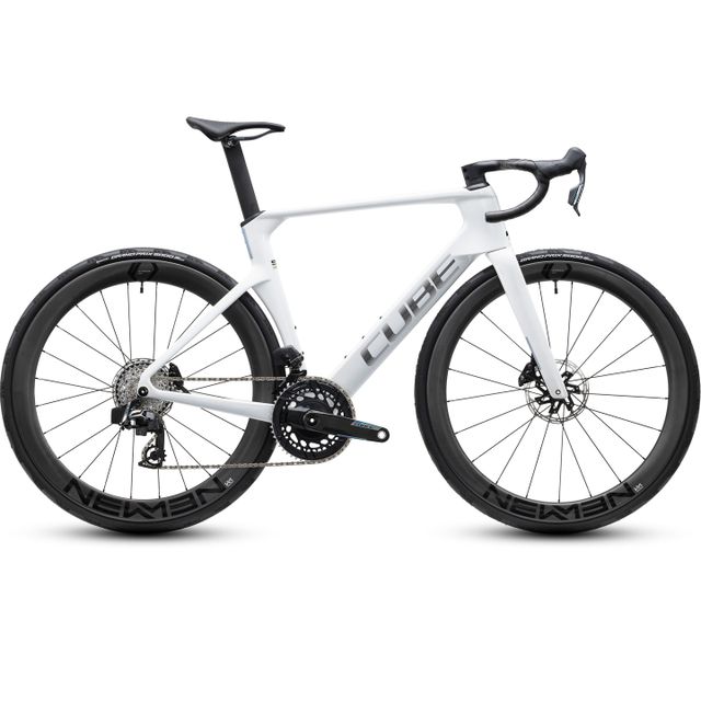 CUBE Litening AERO C:68X Pro 2027 maantiepyörä värissä chalky´n´black