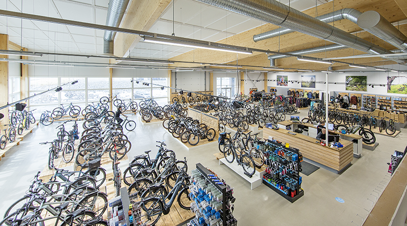 Rtech myymälä sisältä.