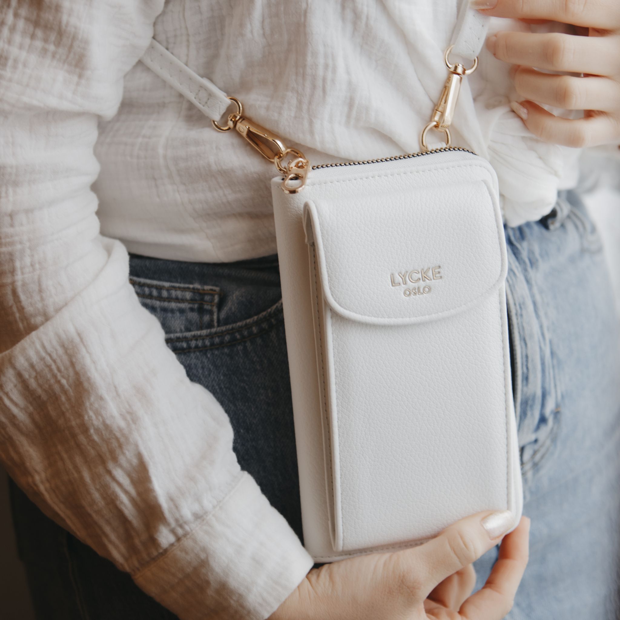 Mobilveske i crossbody-modell - Hvit