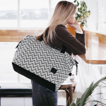Weekendbag, Flora Black/white
