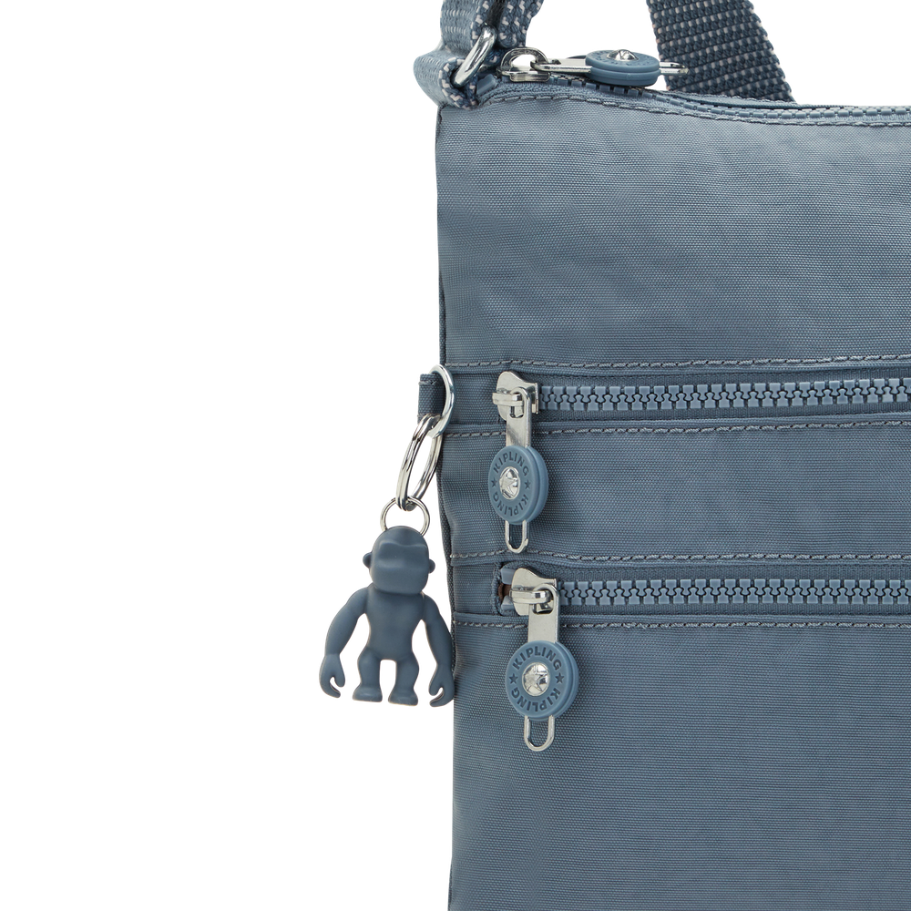 Alvar Medium Crossbody