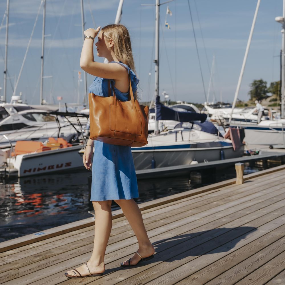 CASUAL CLASSICS Tote