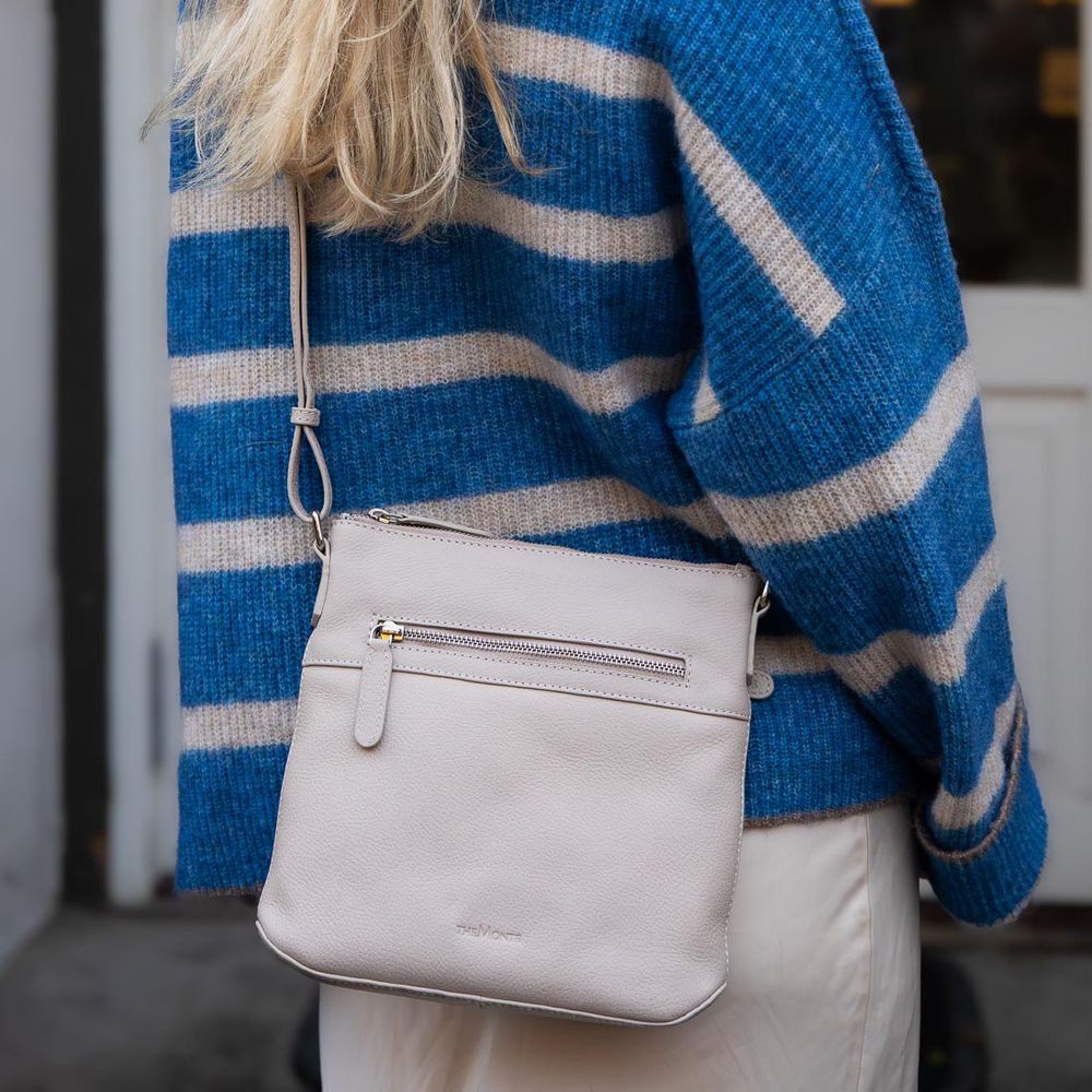 Crossbody-veske small i skinn