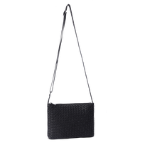Crossbody-veske medium i skinn