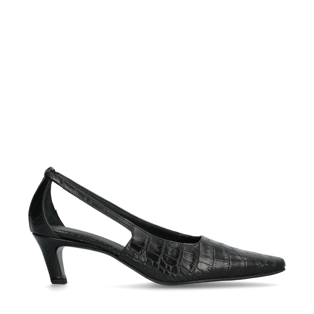 Camilla Pumps