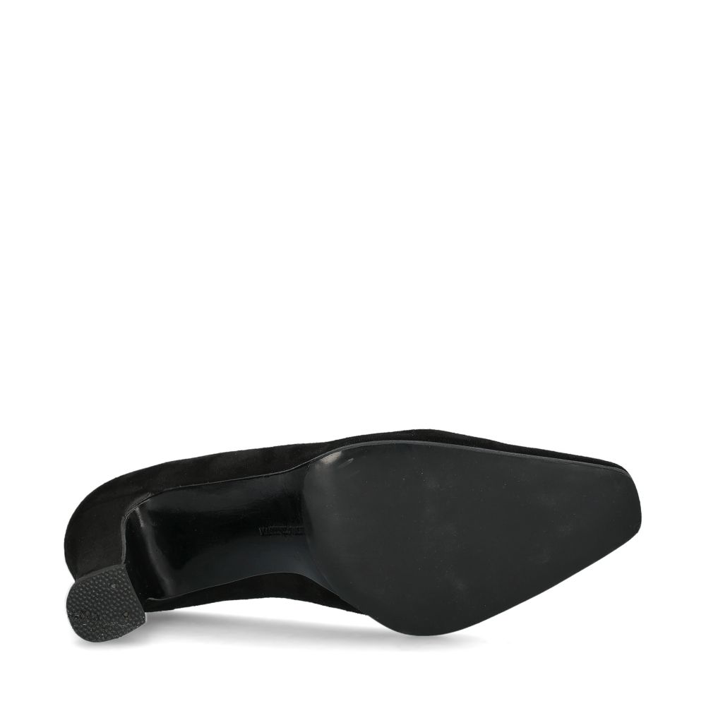 Reuse Martinez Valero Pumps