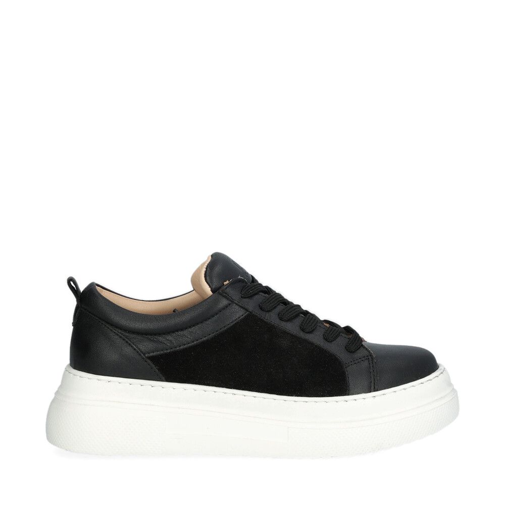 Laurel Sneakers