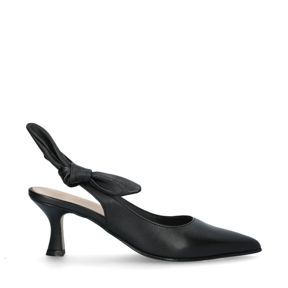 Vetice Slingback Pumps