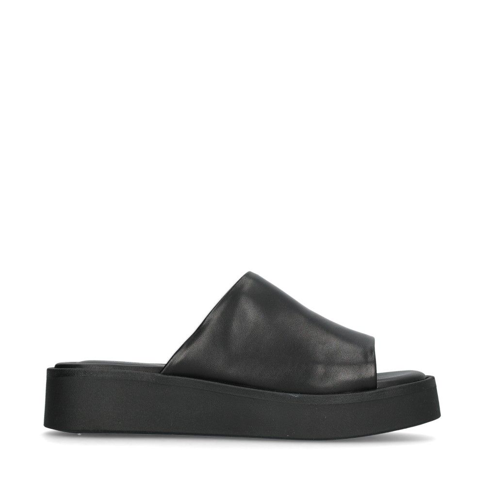 Danya Sandaler Svart
