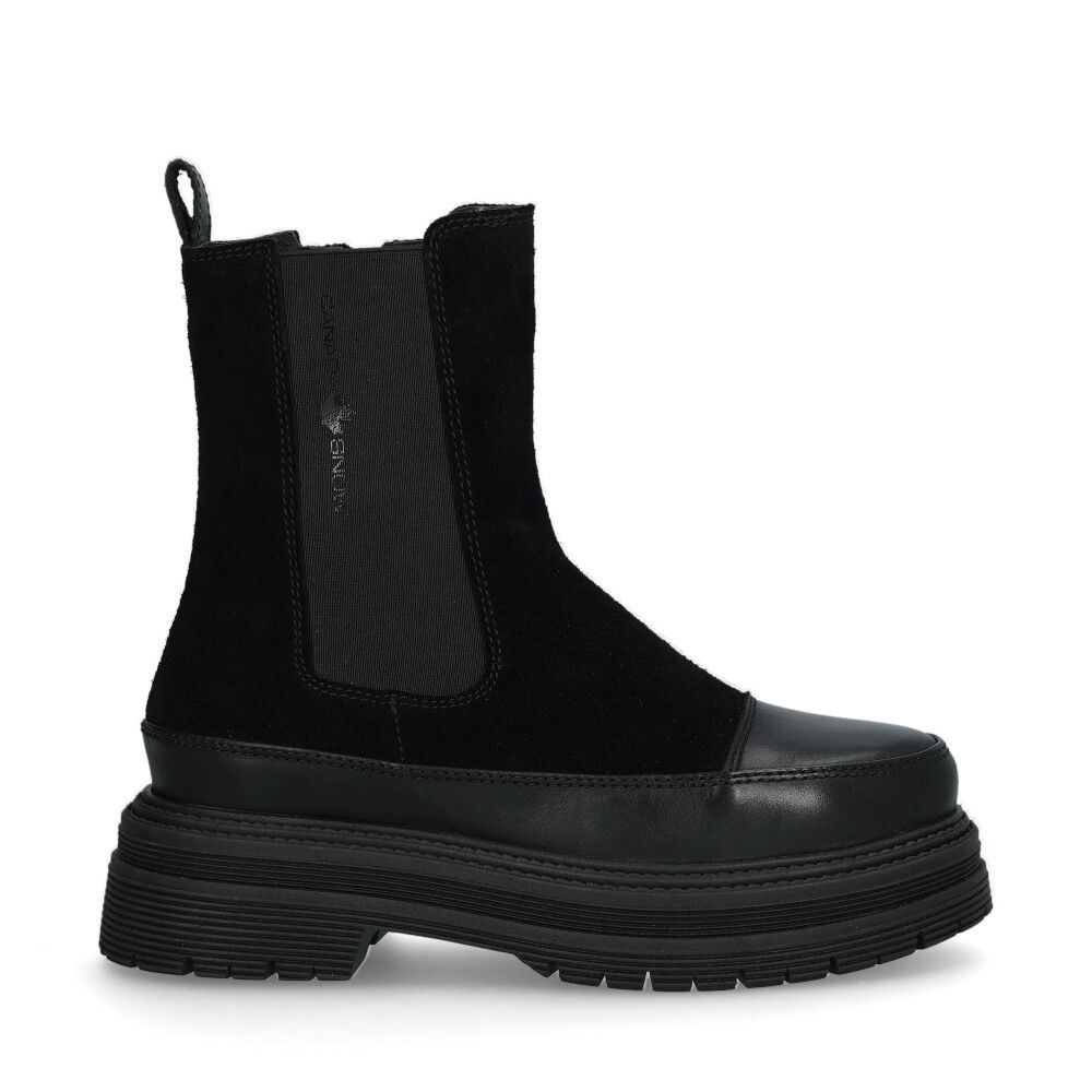 Mount Caia Chelseaboots Svart