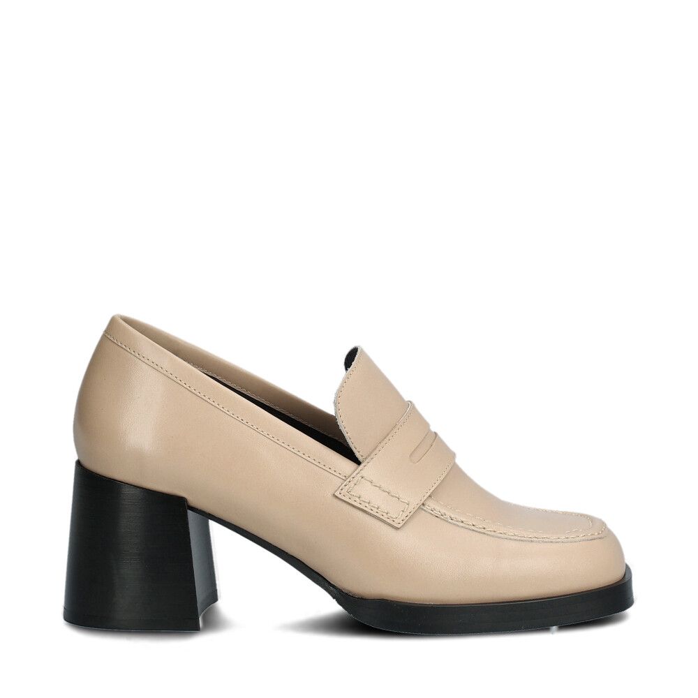 Vallerosa Loafers Beige
