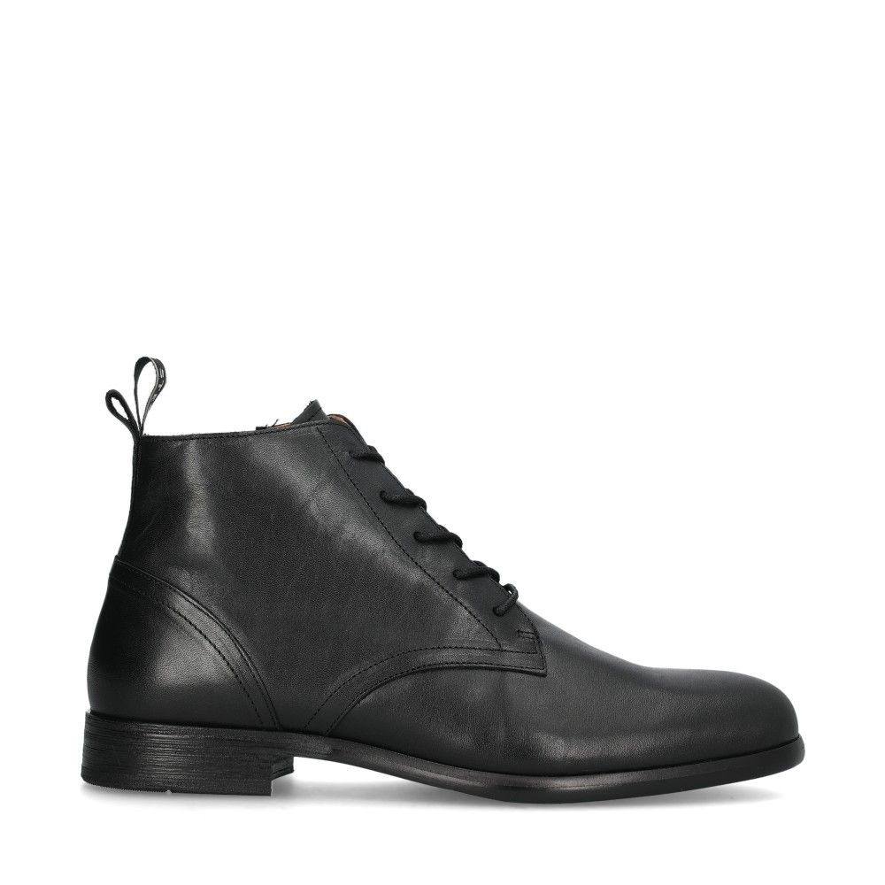 Covent Lace Up Kängor Svart