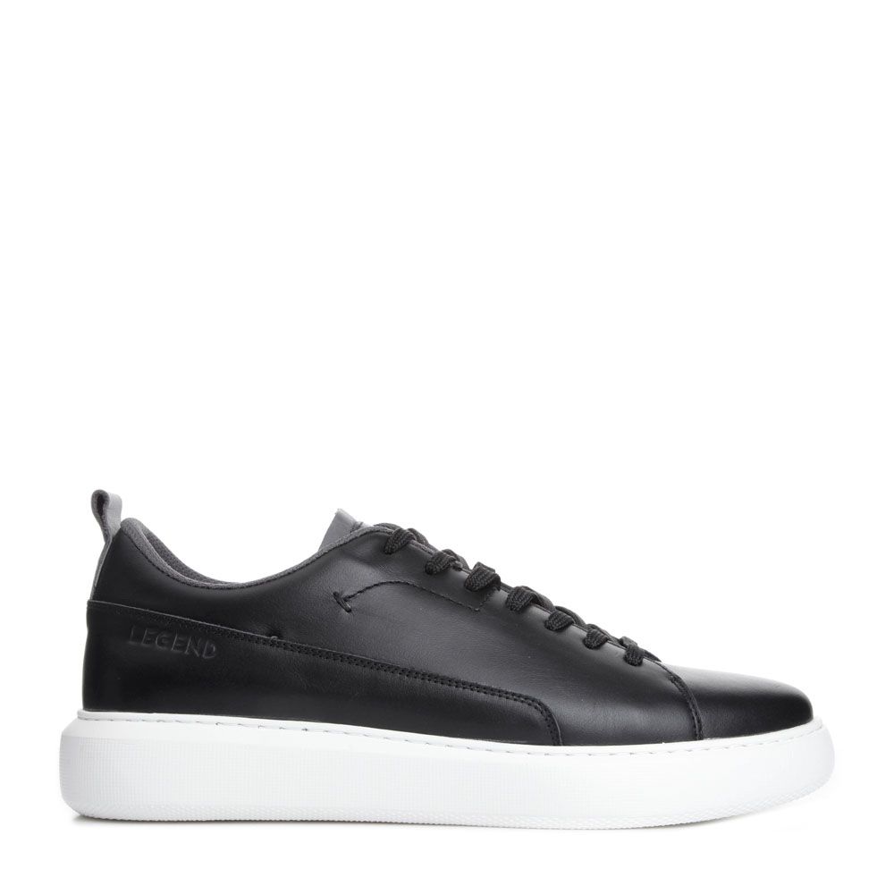 Mario Sneakers Svart