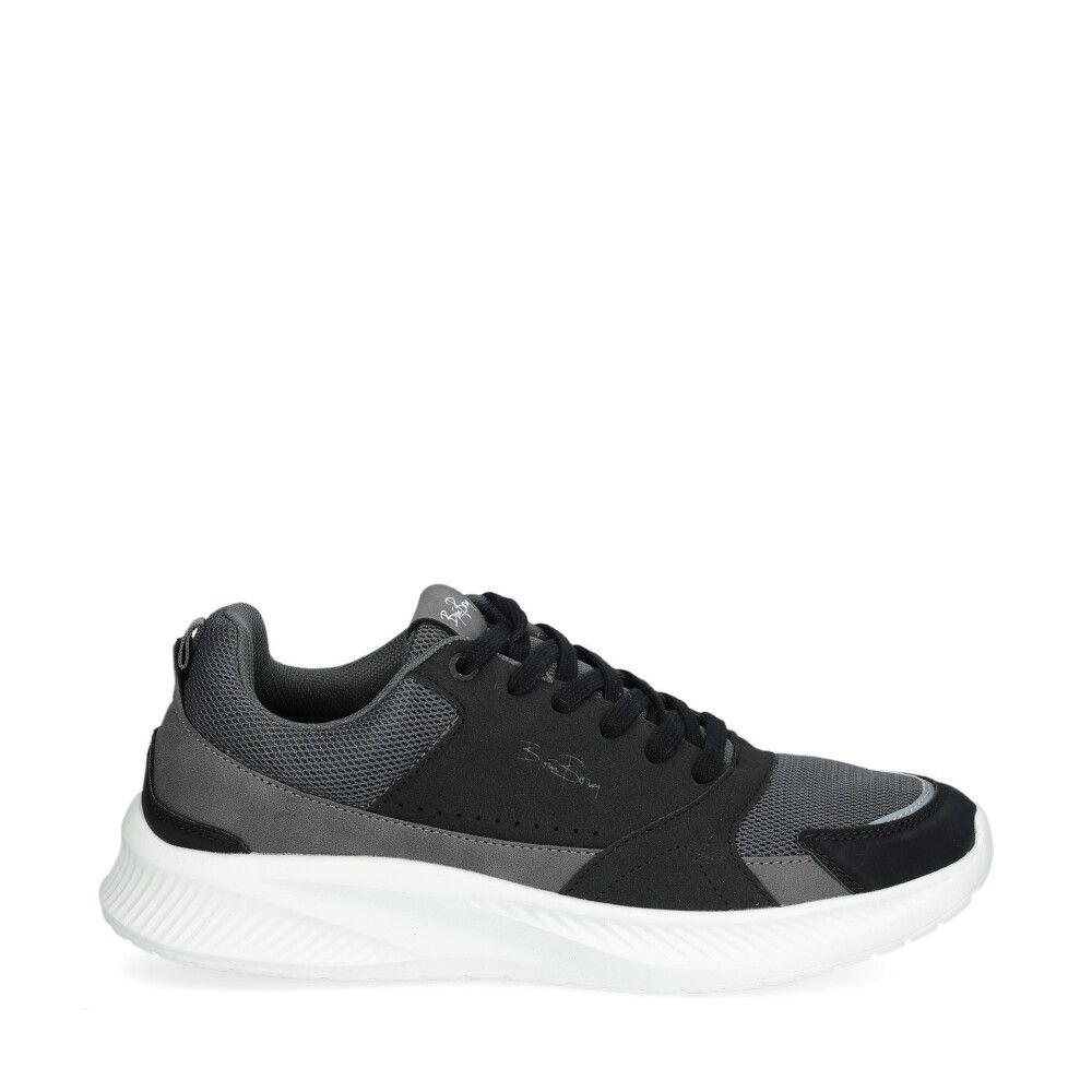 R2500 Sneakers Svart