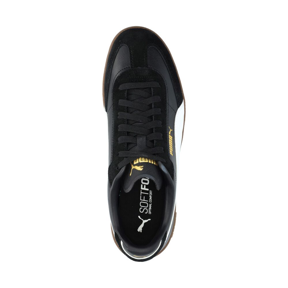 Club Era Sneakers