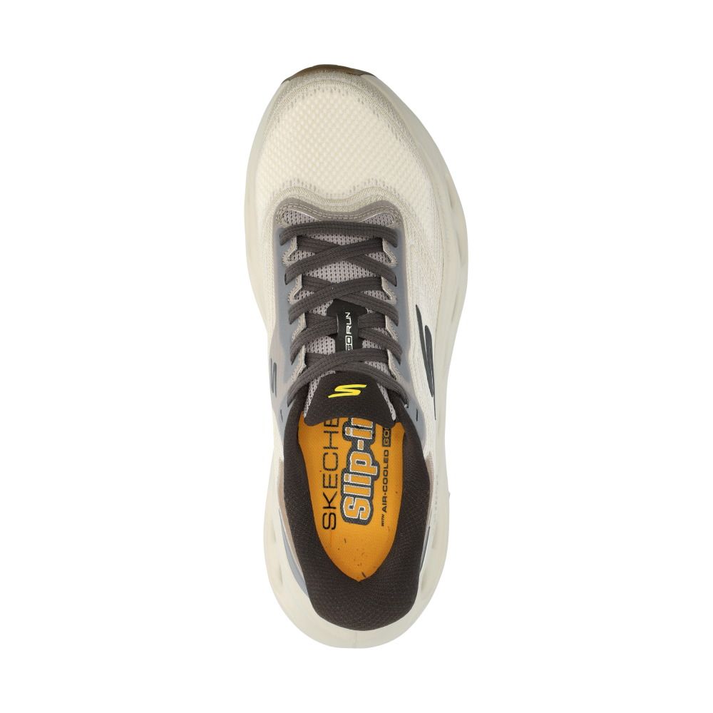 Max Cushioning Glide Step Sneakers