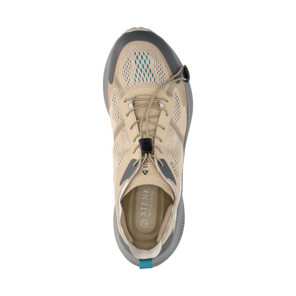 Vika Sneakers