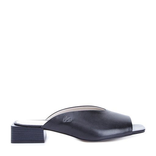 Cory Sandaler Svart