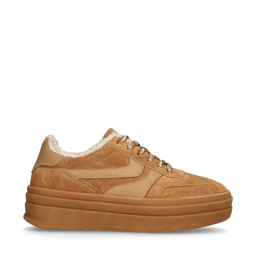 Celebrate Sneakers Kamel