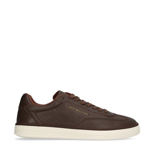 FM05996 Sneakers Brun