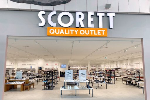 Interiör i en Scorett-butik med skor på display