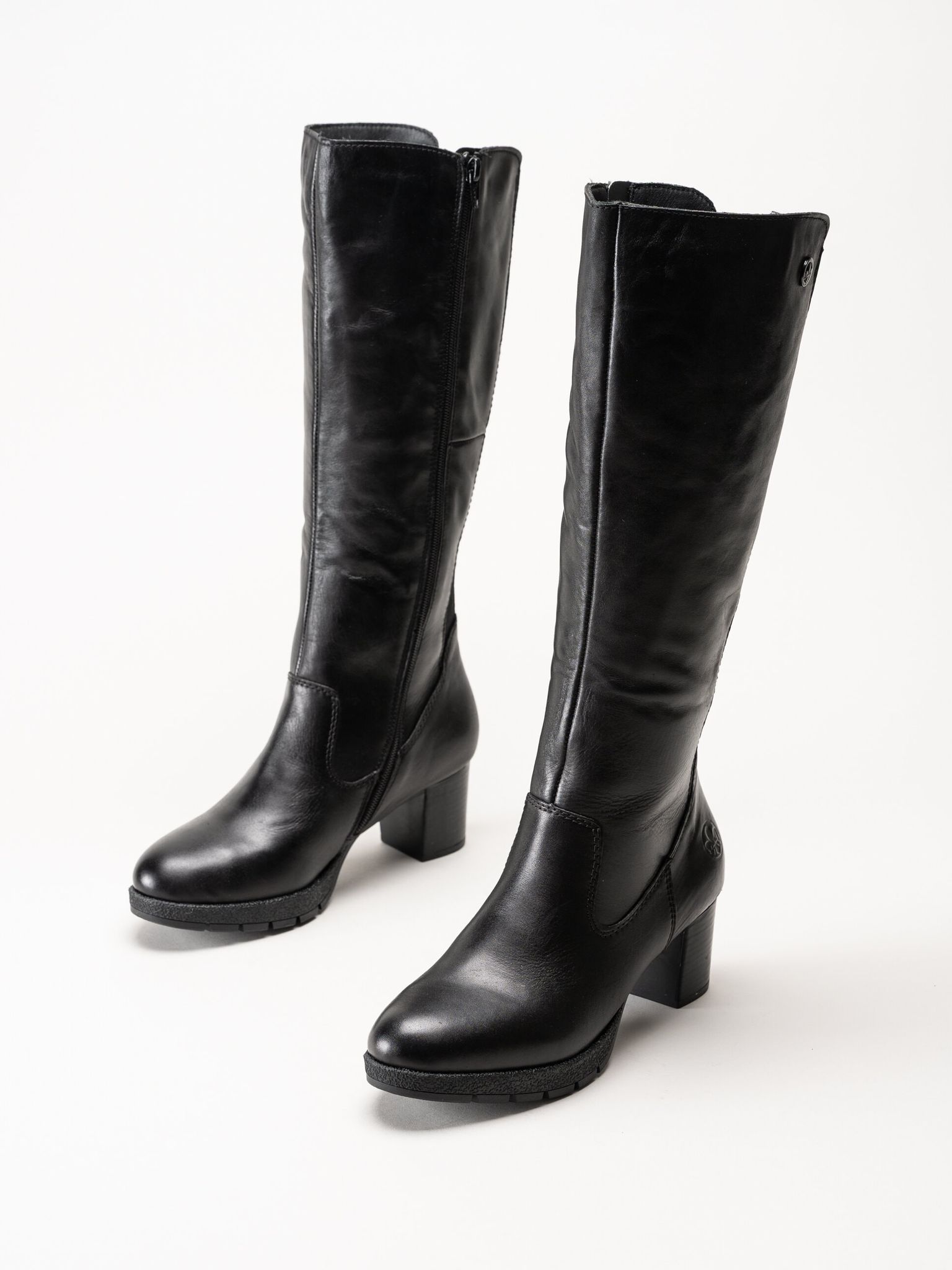 Rieker - Svarta fodrade stövlar i skinn