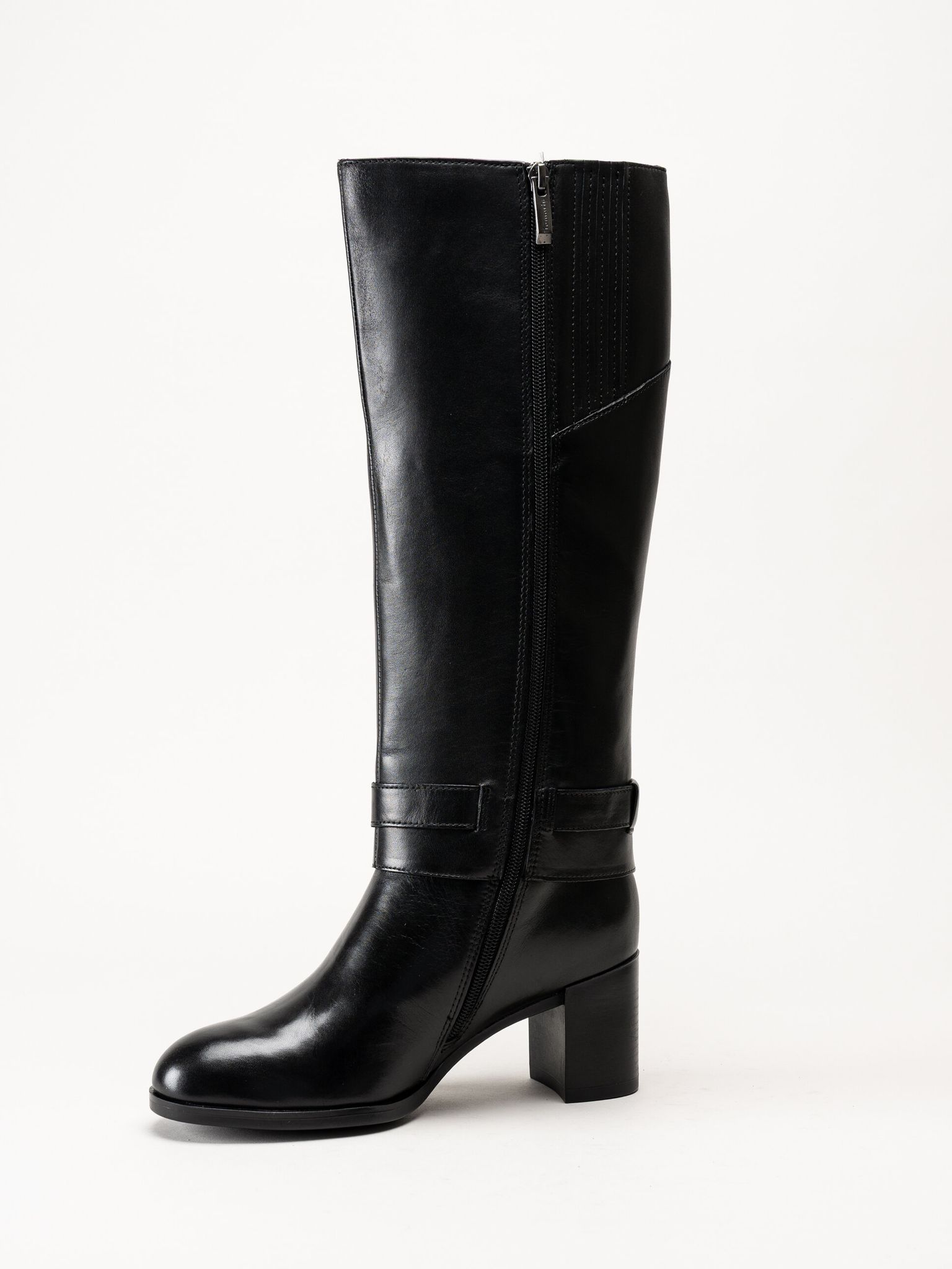 Tamaris - Svarta skinnstövlar med klack